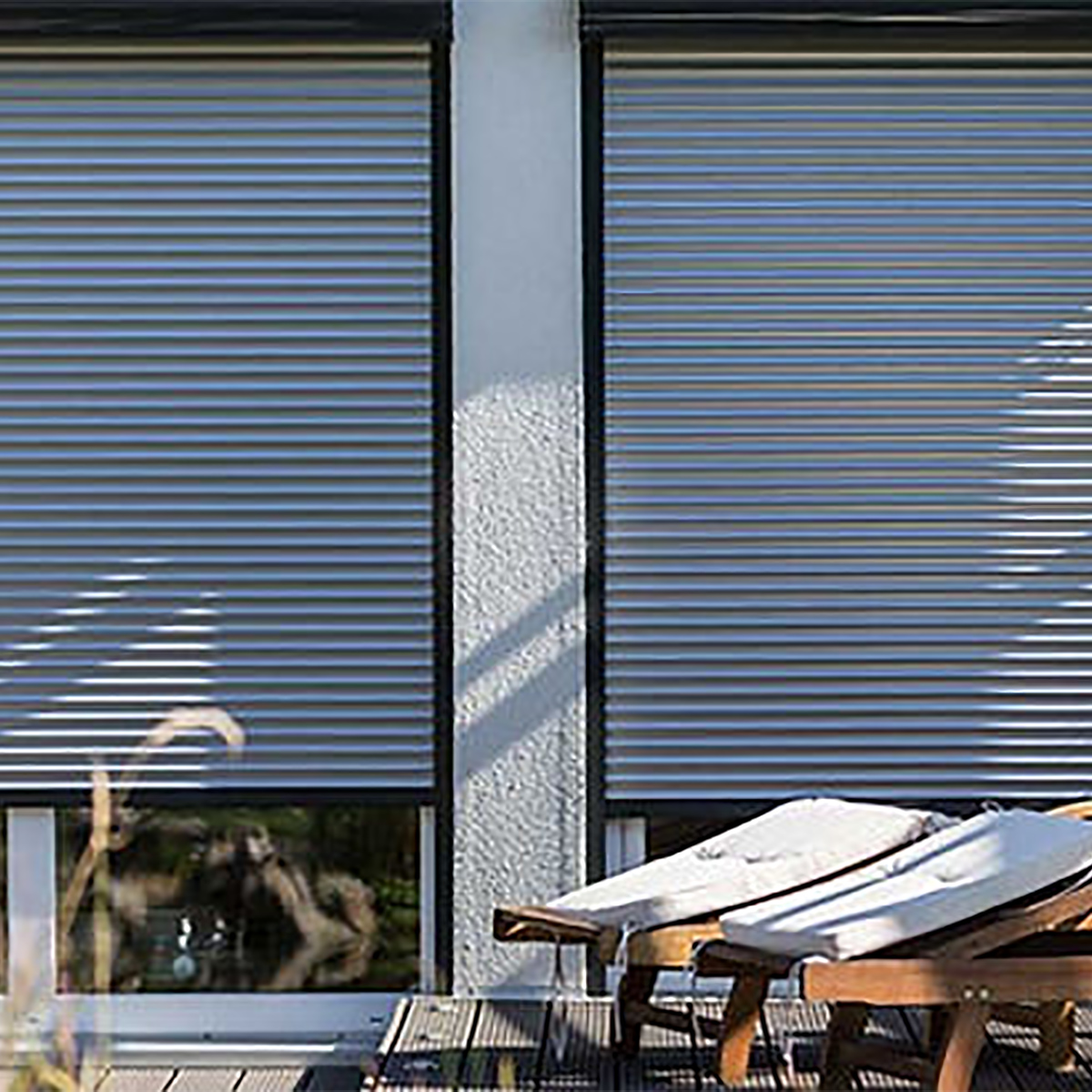 outdoor-blind